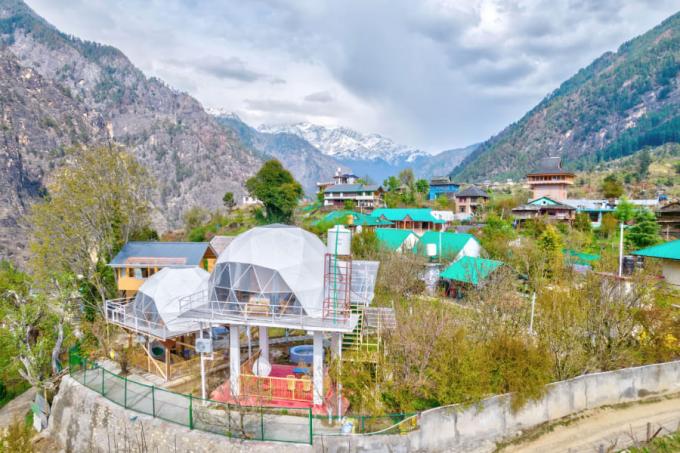 Deluxe resorts in kasol