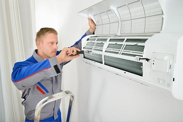 AC Repairing Service in Florida