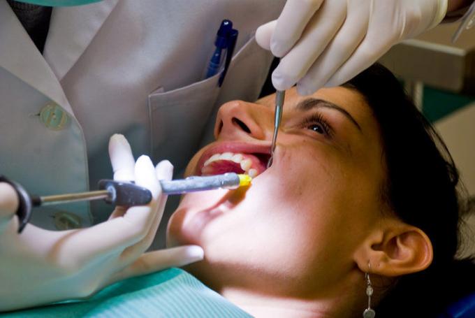 5 Laws Anyone Working in zoom whitening dentist Should Know