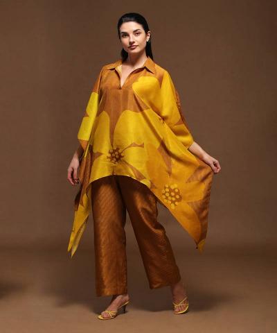 Elevate Your Style with Clos Collection - Shop Online for Kurta Sets, Pant Sets at Mirraw Luxe