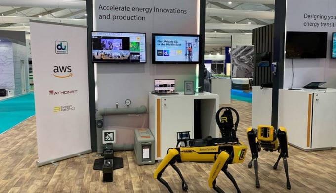 5g-sa-network-controlled-robot-du-adipec-techxmedia