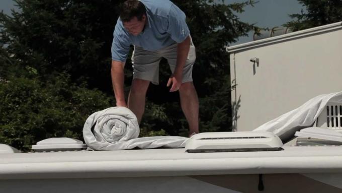 How to fold RV covers?