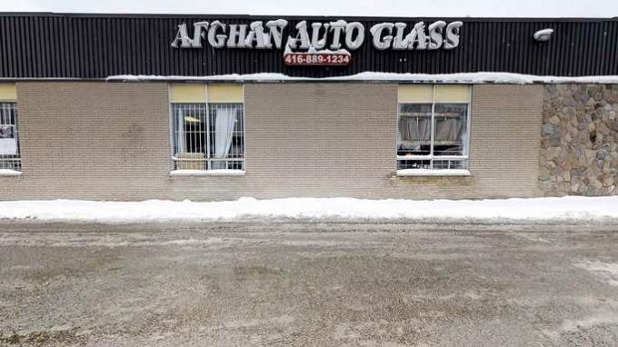 auto glass services toronto