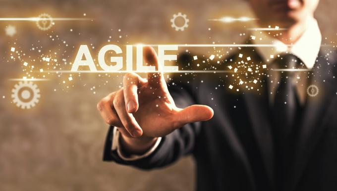 What is Agile: Characteristics & Benefits