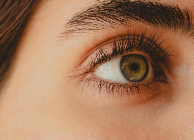 A Comprehensive Guide to Lash Growth Serums: What to Look For and What to Avoid - Spring Always