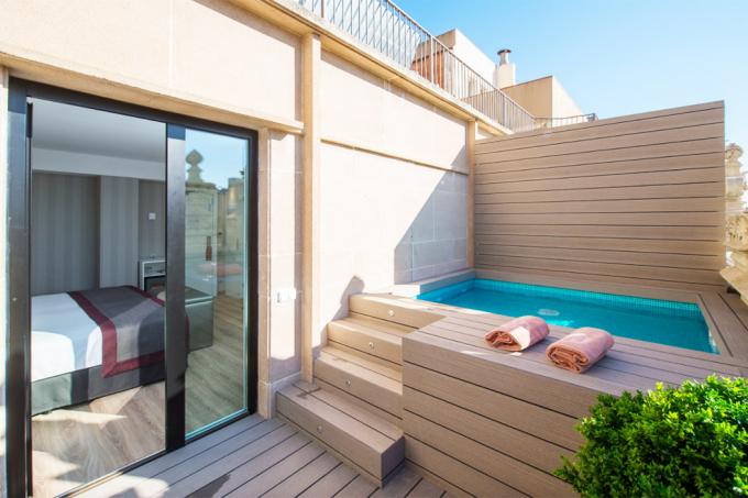 Hoteles con Piscina Privada en la Habitación en Barcelona