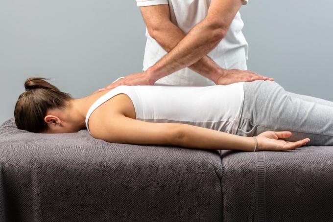 A Professional Chiropractor - Your Way to Good Health
