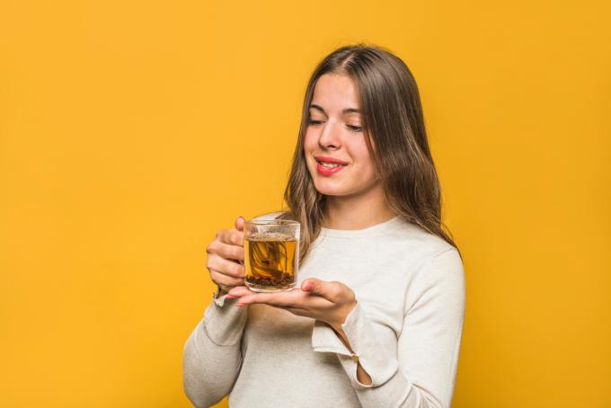 Does Decaffeinated Green Tea Still Have Caffeine in It?