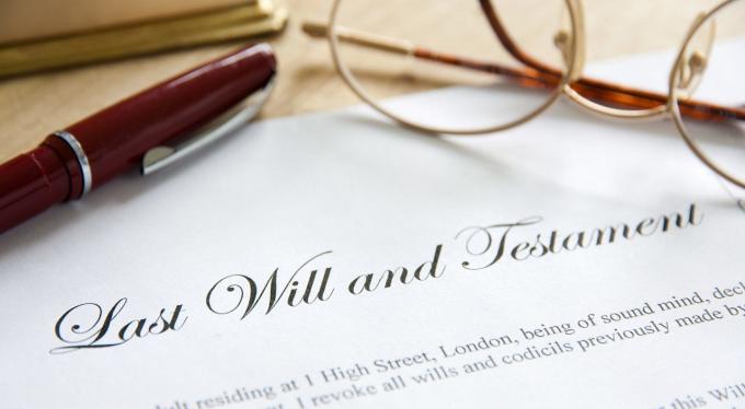 What is the Role of an Estate Preparation Legal Professional?
