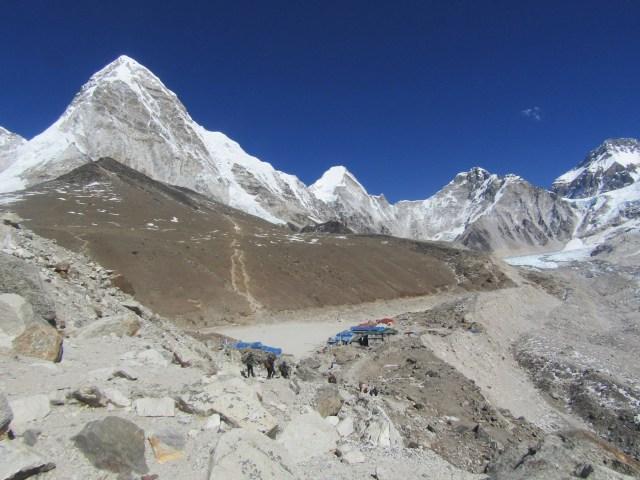 Everest base camp trek in December Reason: | Weather | Attraction