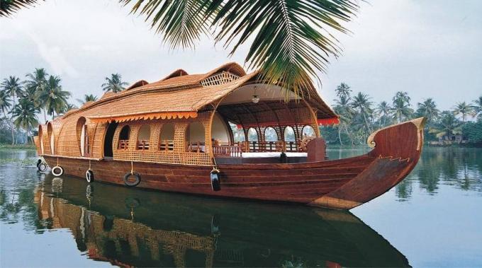 Kerala holiday packages