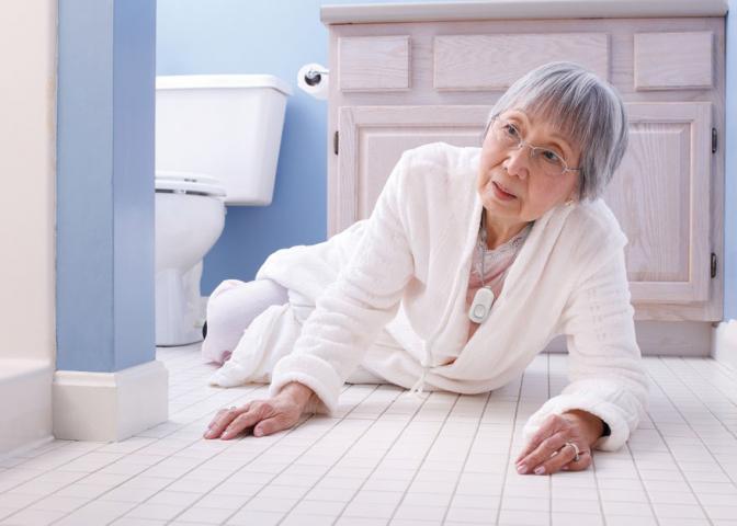  Disabled Chair Eliminates Risks Associated With Bathing