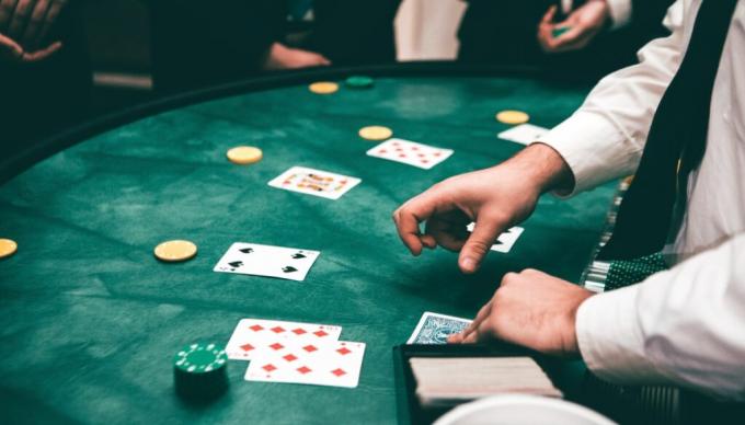 What are the Best Blackjack Side Bets? | JeetWin Blog