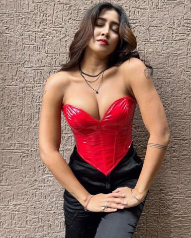 Sofia Ansari Latest Hot Photos, Photo Gallery - The Bold Social Media Influencer and Model