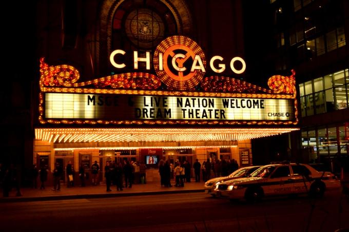 Eight Tips To Plan An Affordable Trip To Chicago | Travel Guide