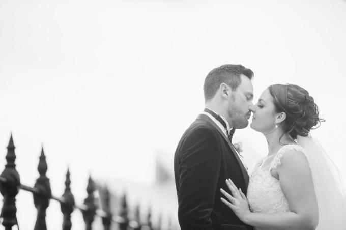 Wedding Photographer Luna Park Sydney - Moving Cloud Studio
