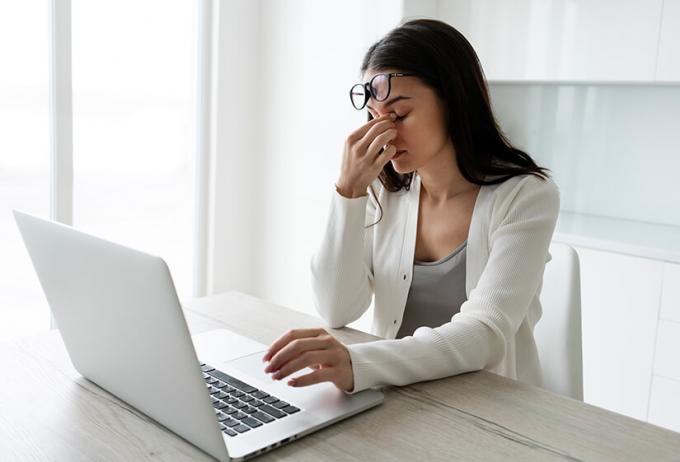 What is Digital Eye Strain and How to Prevent It?