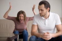 Une femme sadique aime battre son mari masochiste