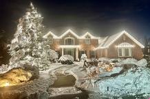 Top Rated Christmas Light Installation in Denver CO - Larger Than Lights