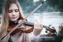  What Are The Lessons Offered by Violin Classes?
