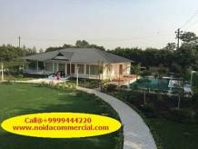 Luxury Farm House in Noida Expressway with Attractive Features