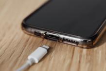 How To Resolve iPhone Charging Port Problems  | Phone Glass Repair