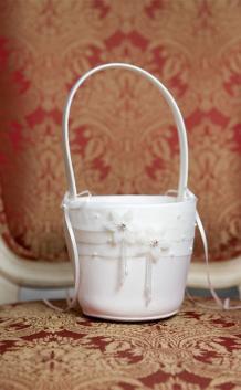 Buy Now White Flower Baskets For Weddings at Barongsrus.