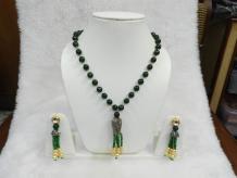 Dark green jade bead necklace with Best Prices Online