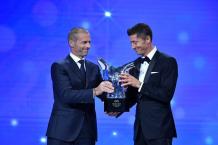 Robert Lewandowski wins UEFA Men&#039;s Player of the Year award for 2019/20 - KokoLevel Blog