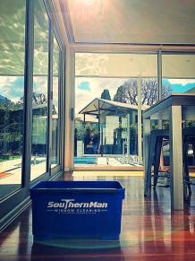 Southern Man Window Cleaning - Residential Window Cleaning