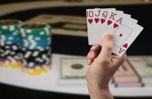 7 Card Stud and Texas Hold’em - Pros and Cons | JeetWin Blog