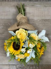 Flower Delivery La Mirada- Make that Moment Flowery