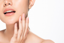 Microneedling vs. Chemical Peels Which Is Right for You&#x3f; - microneedlingprotips