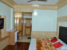 Places To Stay In Manali