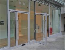 Add Elegance To Your Shopfronts With Installation Of Toughened Glass