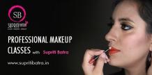 Airbrush Makeup in Delhi | Makeup Classes in Delhi | Supriti Batra™