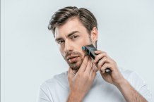 How to Use an Electric Shaver