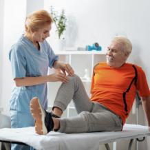 Expert physical therapists help you achieve recovery goals
