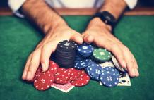 What should I look for in an online poker room? 