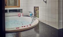 Hotels in Arnhem met Jacuzzi op Kamer