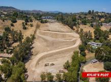 Kylie Jenner Buys $15 Million 5 acres of land in Hidden Hills, California