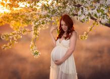 Factors To Consider Before Choosing Maternity Photography Services