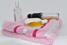 6 Factors to Consider When Buying Luxury Bath Towels - Well Articles