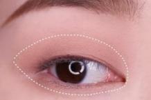 Cách trang điểm mắt Hàn Quốc cho người mới