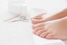 Perfect Time and Tips to Use a Nail Scissor?