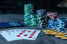 Playing Poker For Free - Why Gamblers Should Play To Become Experts in Poker? | JeetWin Blog