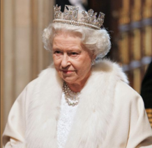 Her Majesty , Queen Elizabeth II will no longer wear fur - official dresser Angela Kelly