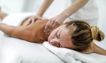 Rejuvenate Yourself with a Body Massage Parlour in Delhi By Female