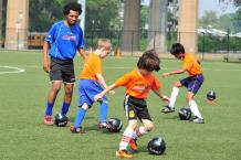 Children’s football clubs Cambridge to adjust your gameplay with your team style
