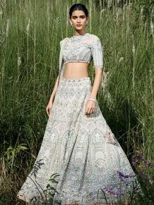 Lehengas | Buy Latest Designer Lehengas for Women Online | Frontier Raas